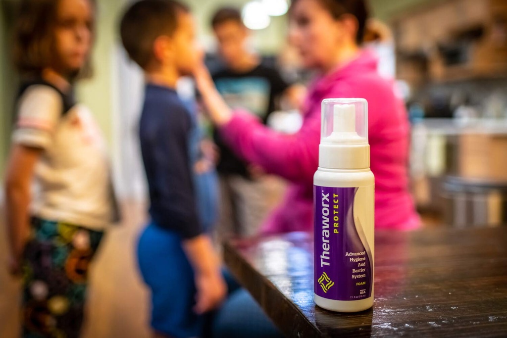 theraworx-protect-advanced-hygiene-and-b-6.jpg