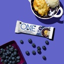 one-protein-bars-blueberry-cobbler-glute-3.jpg