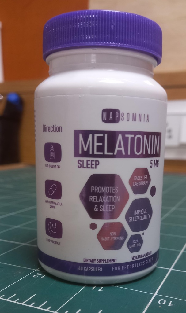 Melatonin til søvn for mænd og kvinder - Sleep Melatonin w / Valerian Root Extract - Vegan Melatonin kapsler - Sovehjælp til voksne - Dyb søvn kosttilskud til Ease Jet Lag Strain (5 Mg)