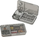 Daglig pillekasse med klipning og slibning, Teeloray Travel Pill Box Arrangør, BPA Free Pill Case Sealed Fugtsikker Portable, Medicin opbevaring Box for Vitamin / Medicin / Tablets / Supplements (Grey)