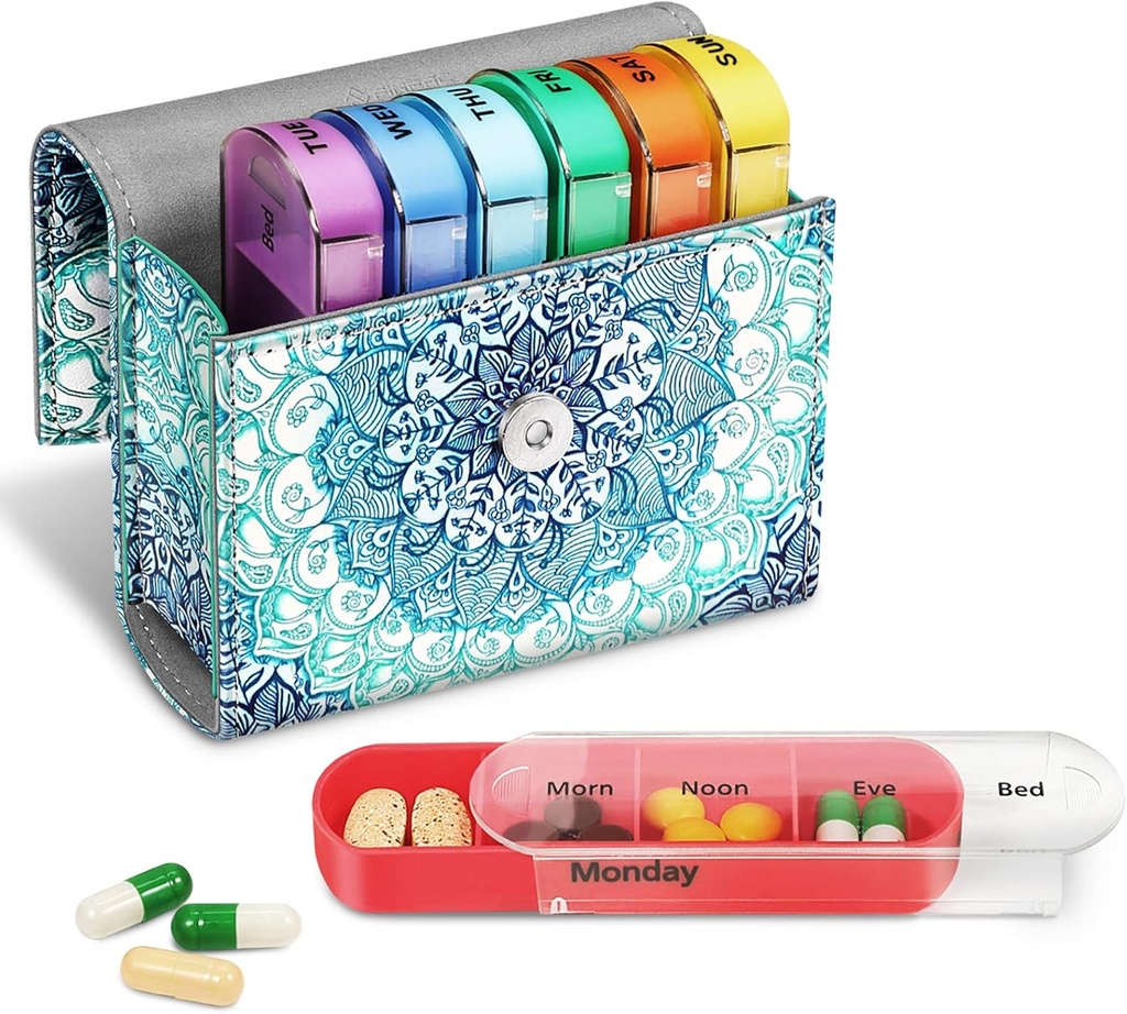 FINPAC Weekly Pill Arrangører 4 gange om dagen, Slide Open PU Leather Case Rejser Pill Vitamin Medicine Reminder og Planner med navn Card for Morning Medicine 124; Eftermiddag Medicine 124; Aften Medicine 124; Sengetid (Emerald Illusions)
