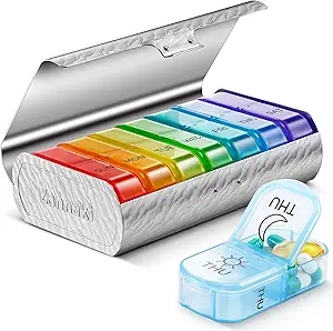 Zannaki Metal XL Ugentlig Pill Organizer 2 gange om dagen, Stor rejse Daily Pill Box 7 dag, Portable Uge To Pill Holder Container, AM PM Pill sag for Medicin Vitamin Medicin supplement, Sølv