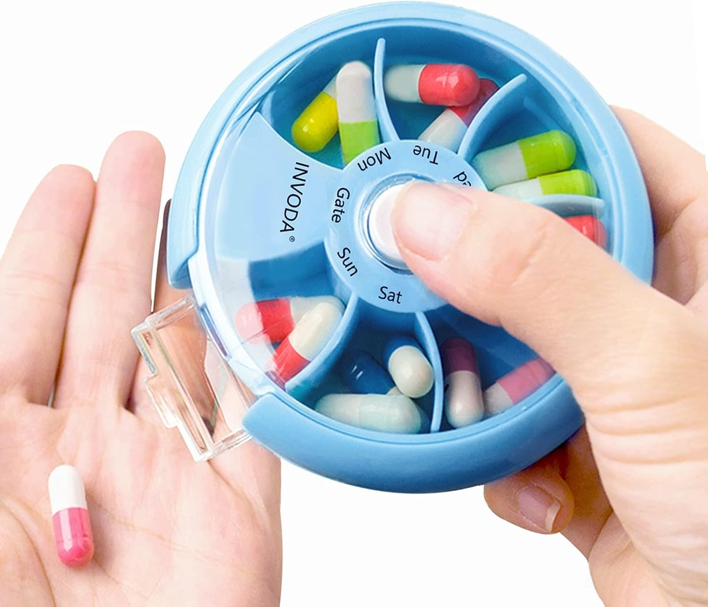 INVODA Weekly Pill Organizer 7 Segment Roterende Pill Box for Daglig Medicin & Vitaminer - Bærbar rejse Pill sag Fish Oil Kosttilskud Vitaminer Organizer (Sky Blue)