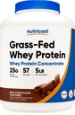 Nutricost Grass- Fed Whey Protein Koncentrat (Chokolade) 5LBS - Ikke-denatureret, Non- GMO, naturlige...