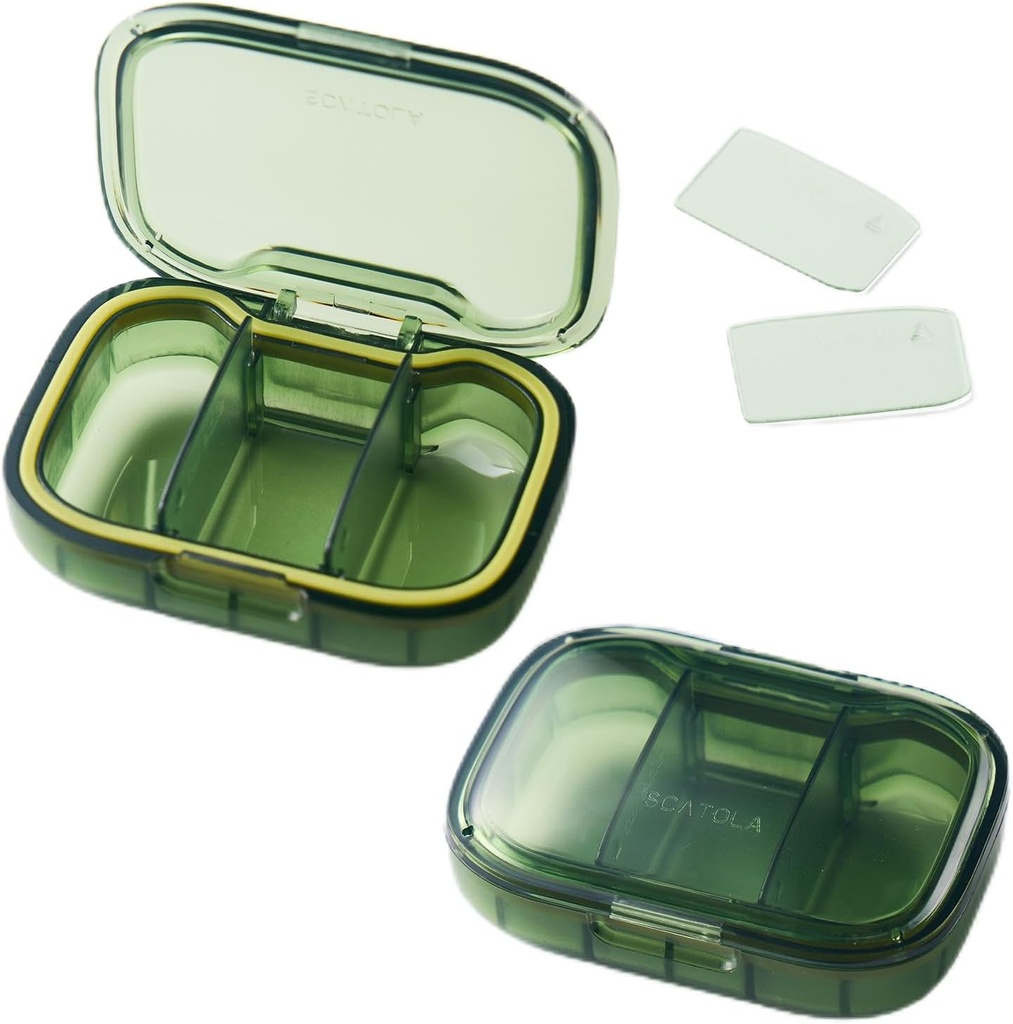 Sukuos 2 Pack 3 Compartments Small Pill Box, Travel Pill Organizer for purse Pocket, Portable Daily Pill Case for Medicines / Fish Oil / Vitamin / Kosttilskud