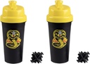 Karate Kid Cobra Kai 25oz Protein Shaker Flasker til pulver mixes - Pakke af 2 - Bladsikker Lid Skrue på låg - Arbejder for Smoothies, Energy Drinks, Træningsblandinger, Shakes - Officielt Licensed